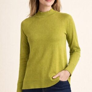 Talbots Petites chartreuse Mock
Neck Sweater Size L Rayon Nylon
Lightweight